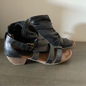 Miz Mooz Black Strappy Sandals